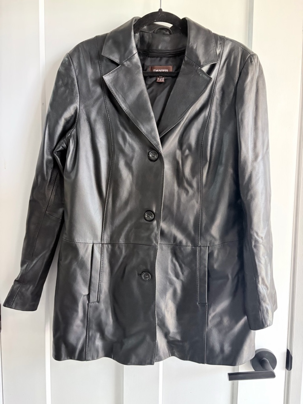 Danier Black Leather Tailored Button-Front Blazer